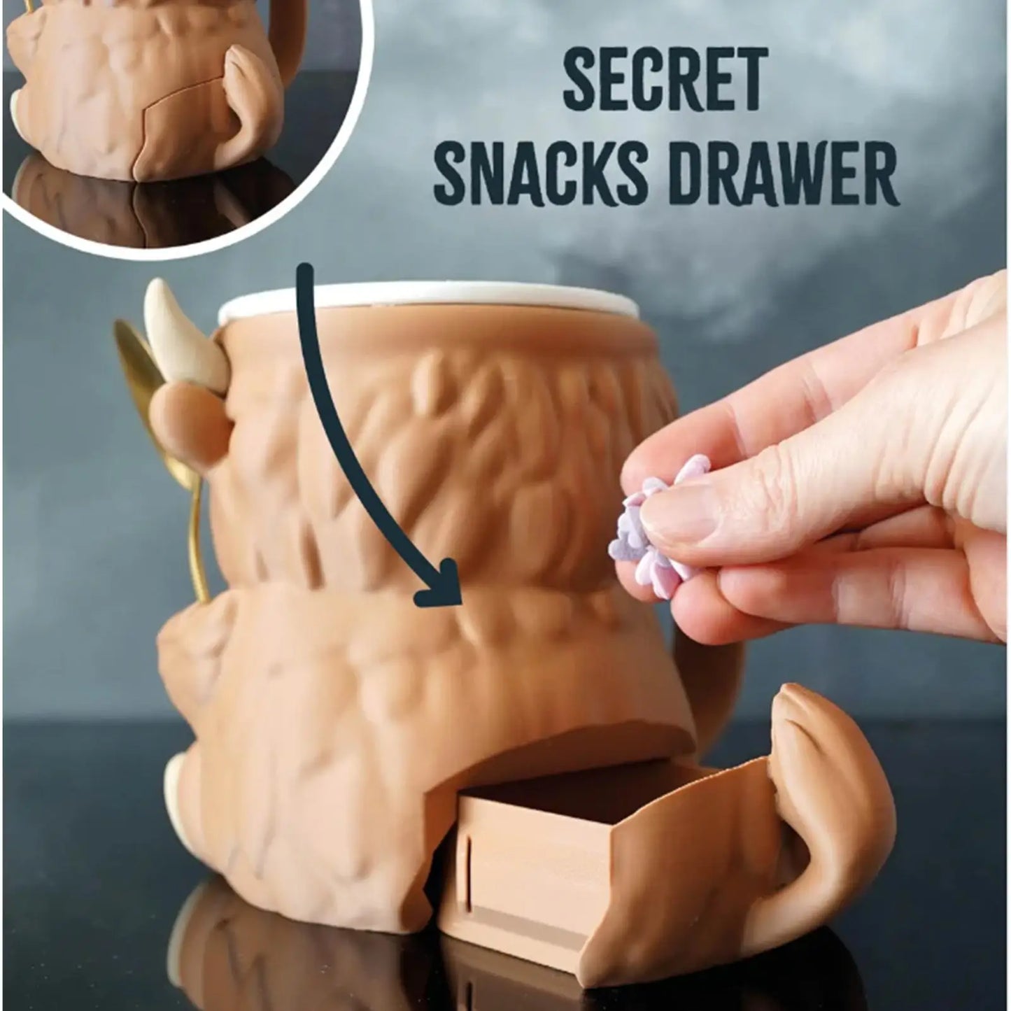 Highland Cow Ice Cream Holder™