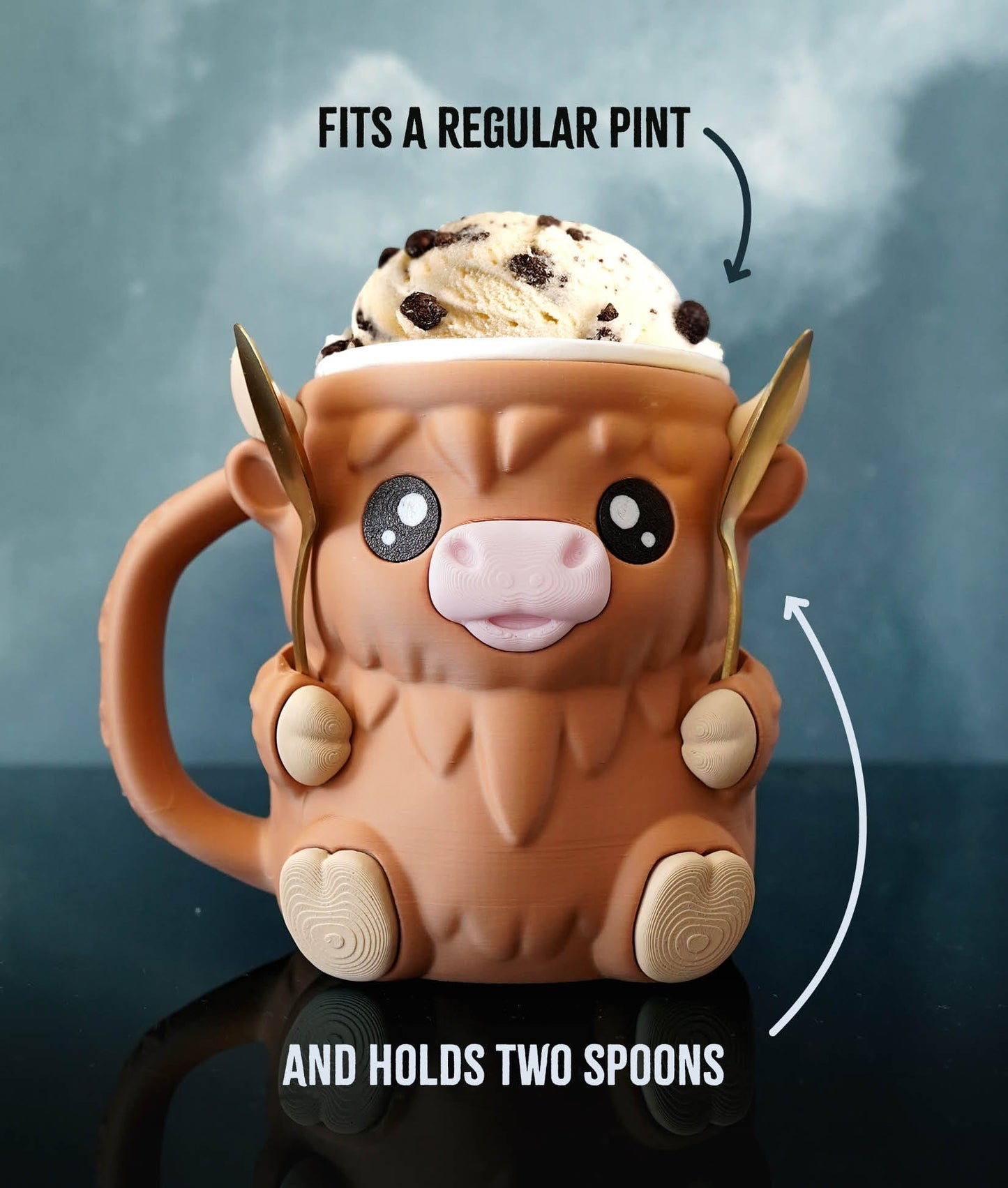 Highland Cow Ice Cream Holder™